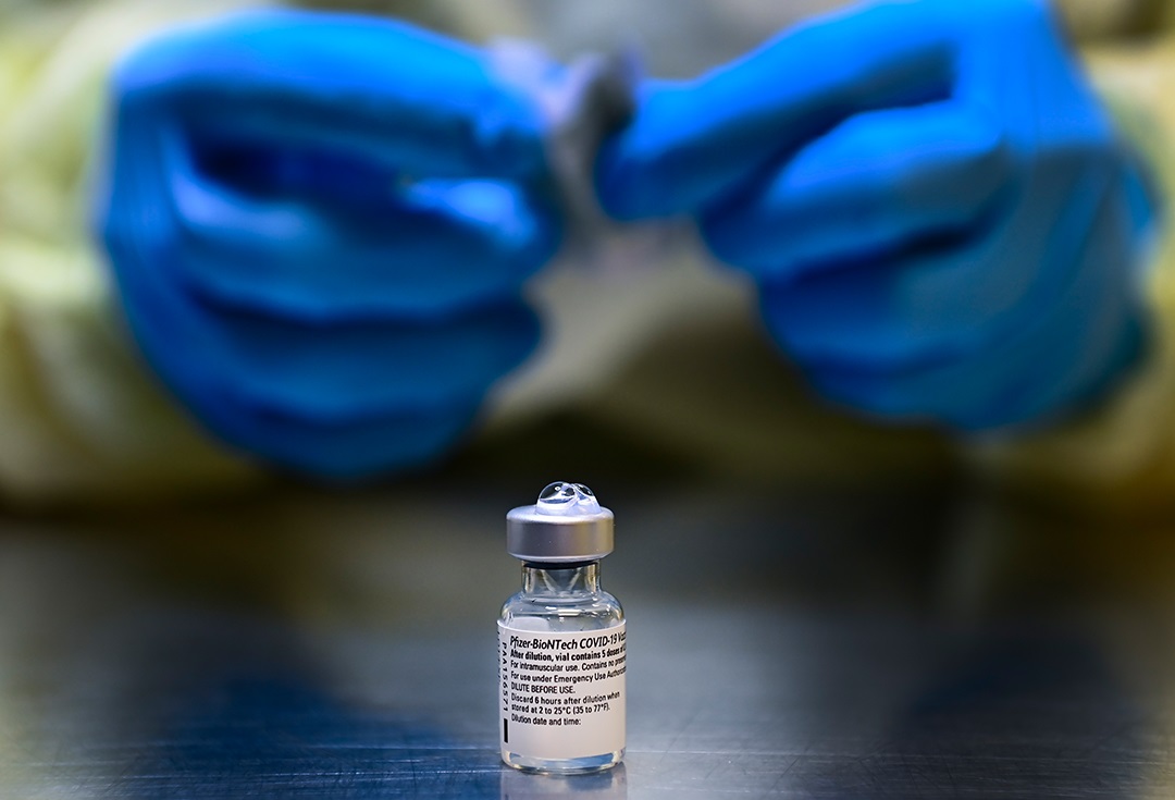 افراد ۴۵ تا ۵۹ سال در برخی مناطق یورک ریجن می توانند واکسن کرونا تزریق کنند