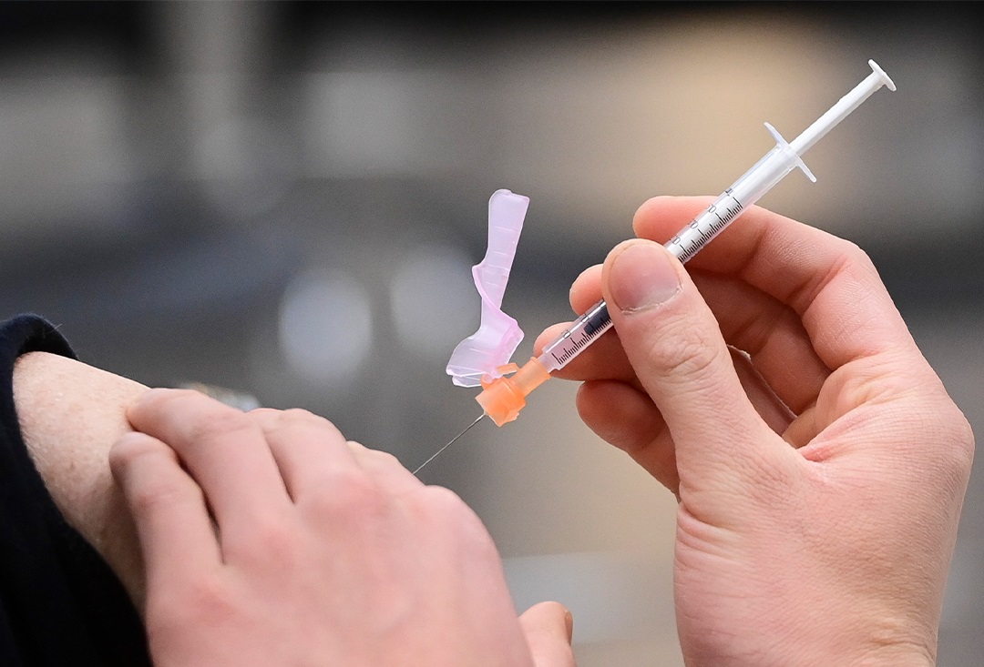 اولین مورد لختگی خون پس از تزریق واکسن آکسفورد-آسترازنکا در کانادا گزارش شد