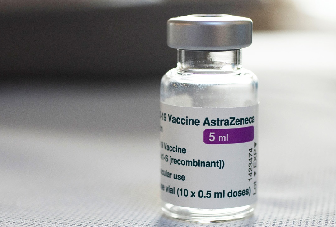 آیا واکسن آسترازنکا برای افراد زیر ۵۵ سال در کانادا مجاز می شود؟