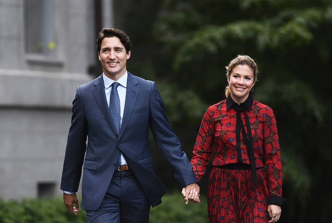 جاستین ترودو و همسرش سوفی واکسن کرونای آسترازنکا تزریق کردند