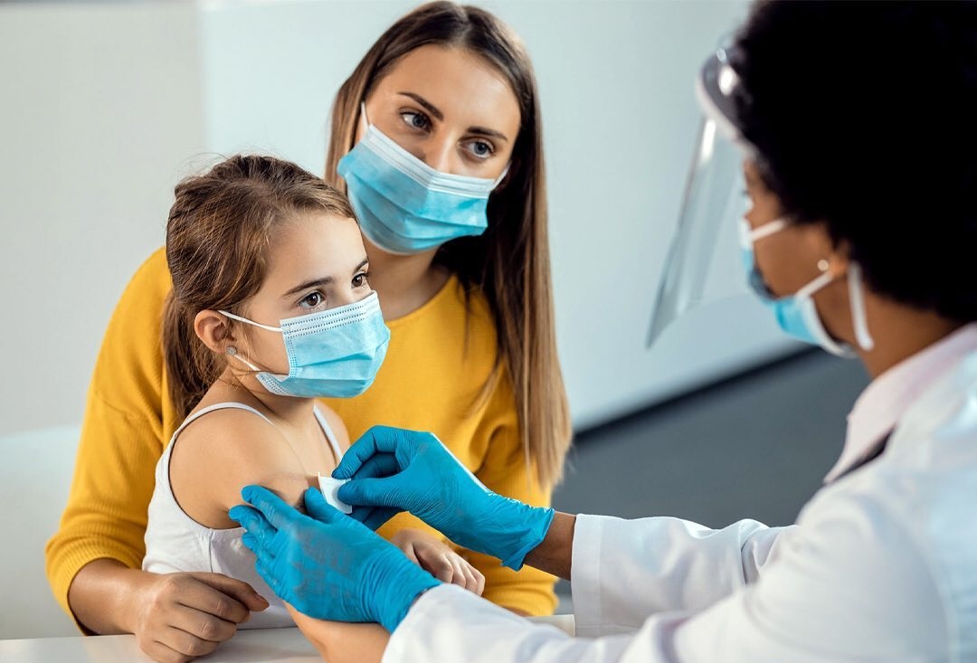 در سال تحصیلی جدید کلینیک های تزریق واکسن کرونا در مدارس آنتاریو ایجاد خواهد شد