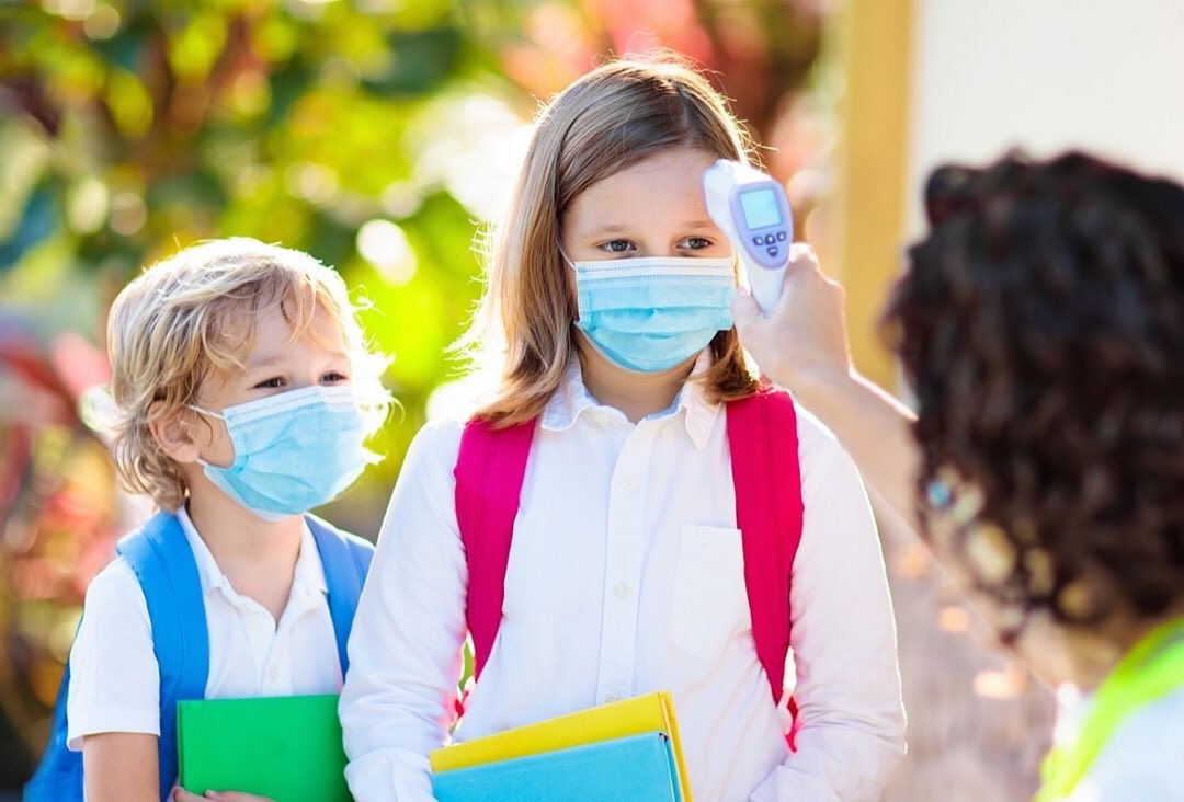 آبریزش بینی و سردرد از دستورالعمل غربالگری کرونا در مدارس آنتاریو حذف شد