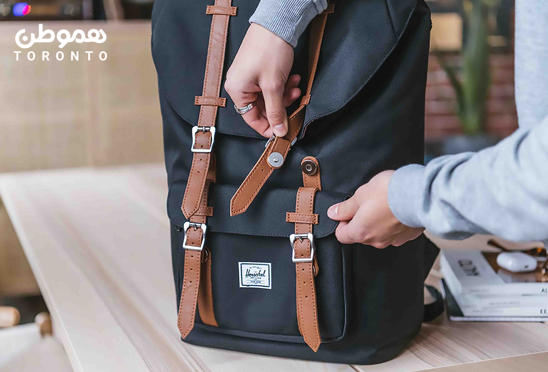 حراجی بزرگ کیف و کوله پشتی برند Herschel می‌سی‌ساگا – ۲۹ مارچ تا ۲ آپریل