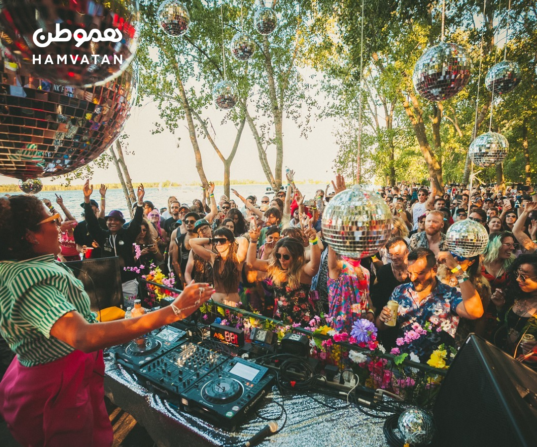 برای بیچ پارتی‌های تورنتو آماده‌اید؟ از ۱۵ جون تا اول سپتامبر – Cherry Beach