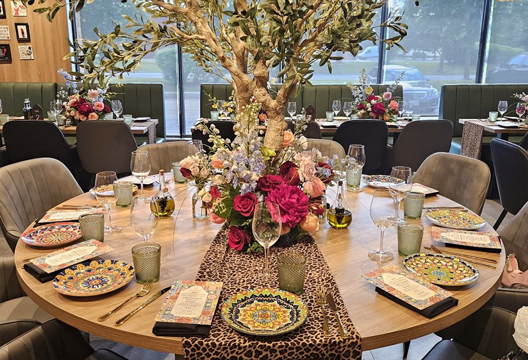 پیتزاهای سبک و ترد به سبک ناپولی در رستوران جدید Cantina Amici شهر وان